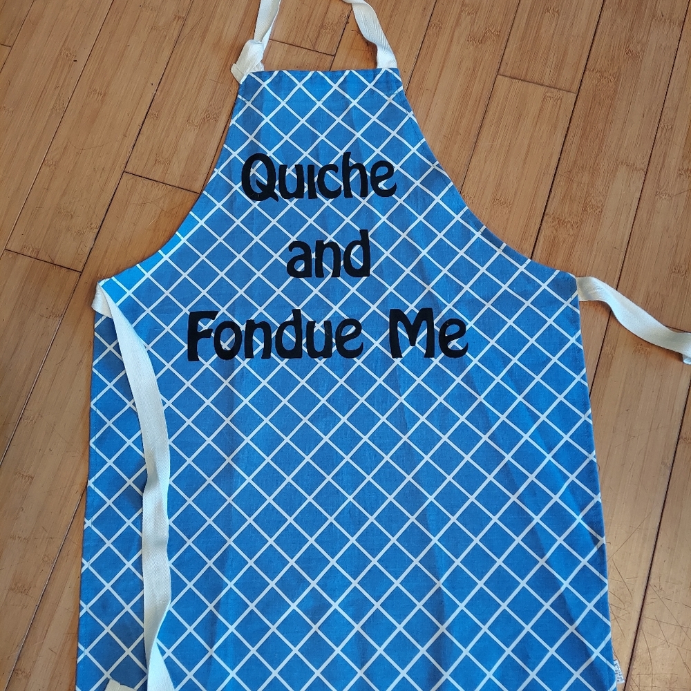 Kitchy kitchen apron nwot